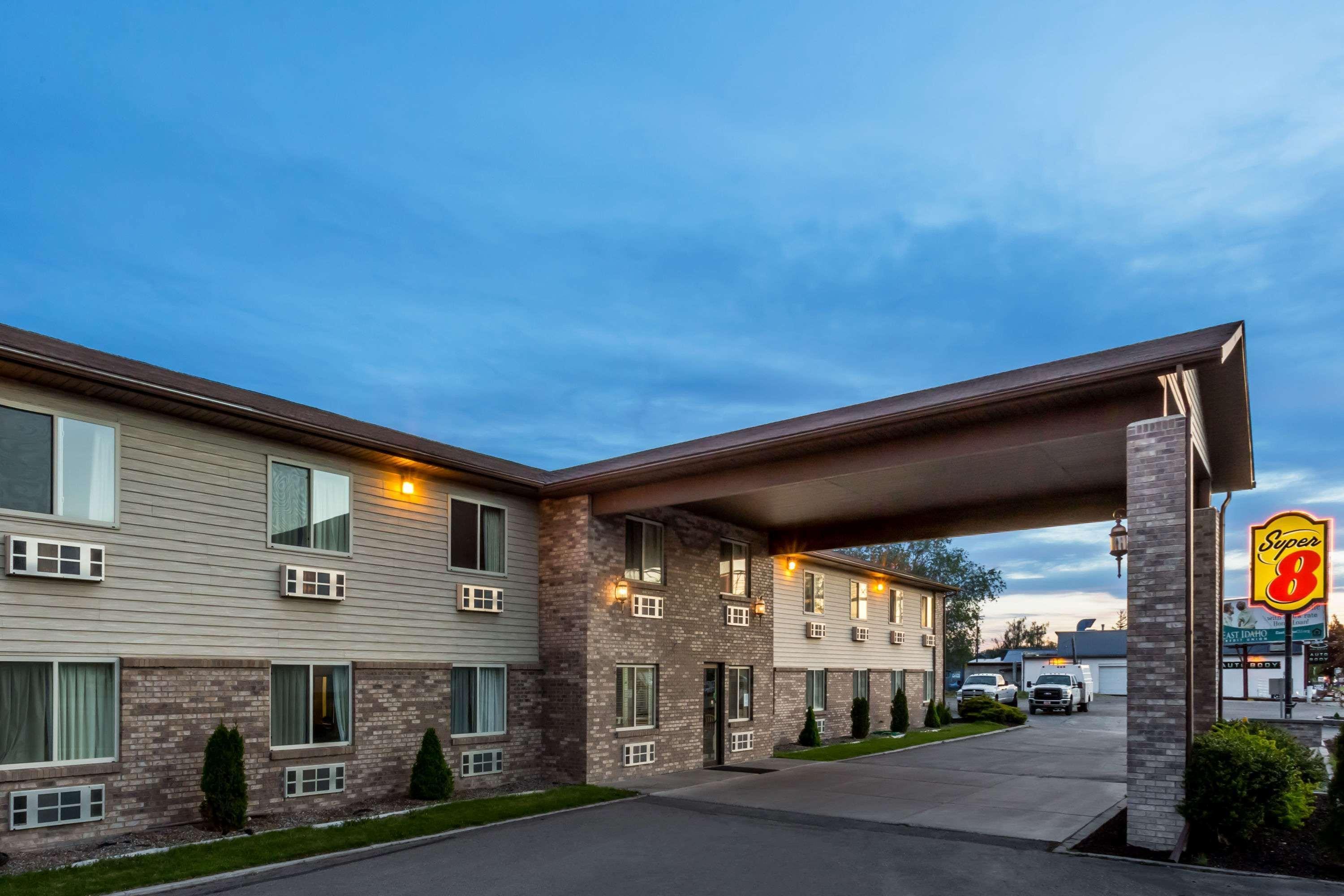 Super 8 By Wyndham Rexburg Hotel Kültér fotó
