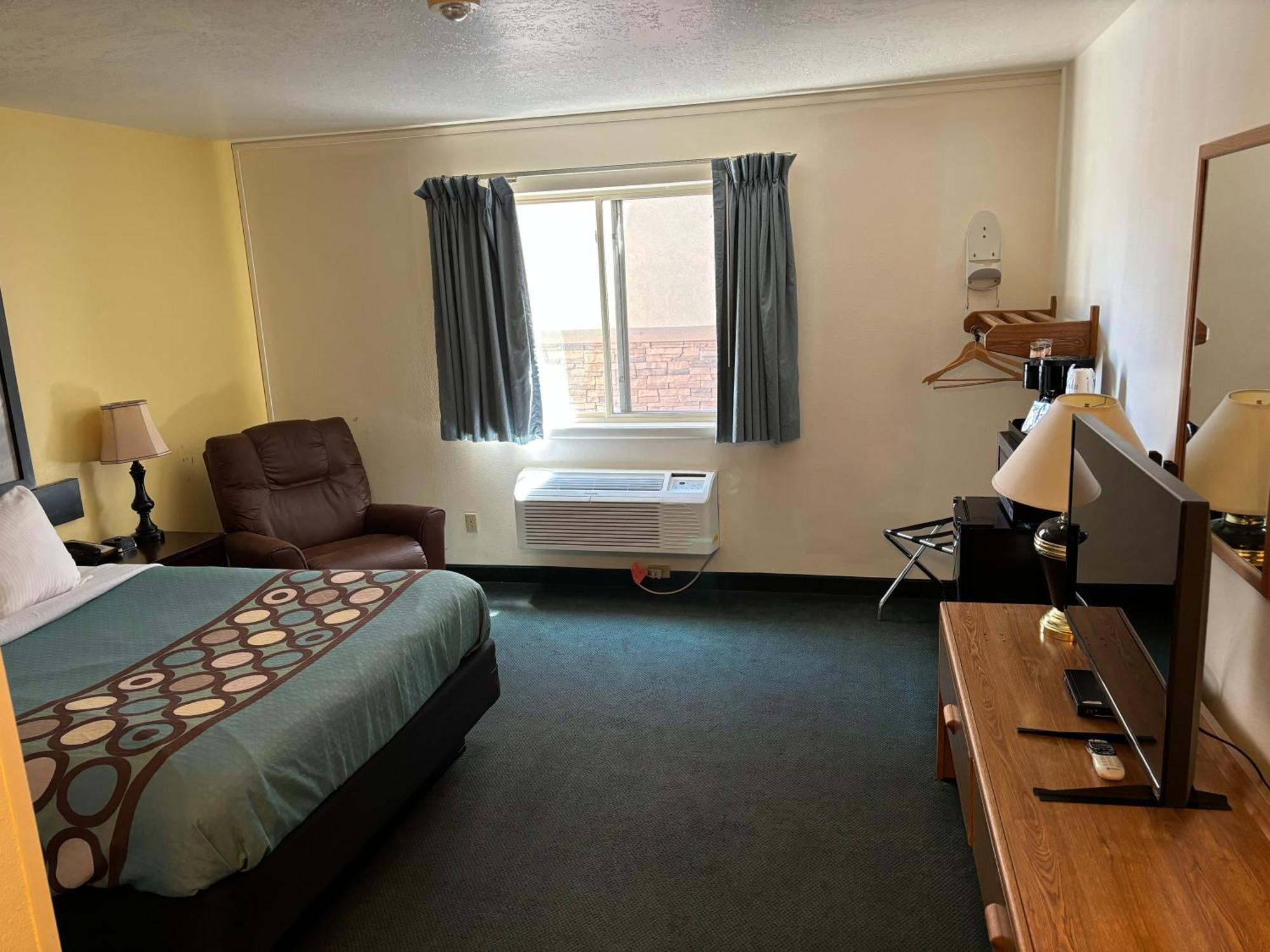 Super 8 By Wyndham Rexburg Hotel Kültér fotó